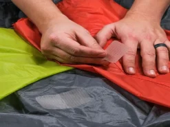 Zestaw łatek naprawczych GearAid Tenacious Tape SilNylon Patches